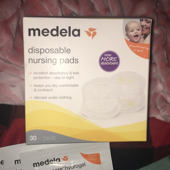 Medela nursing accessories (selling as a bundle) - Picture 2 of 5